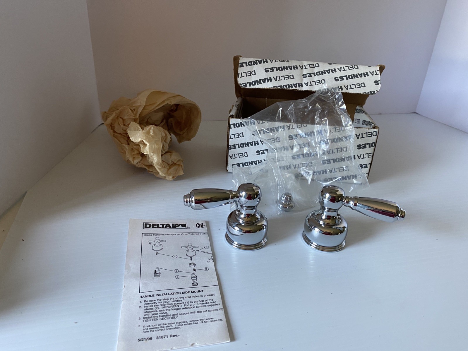 Delta NeoStyleOld H25 Lever Handle Set - 2H Bathroom CHROME **NEW** gallery