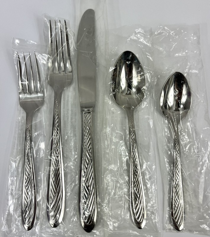 Gorham Evening Tide 5 Piece Place Setting 18/8 Stainless Flatware Korea gallery