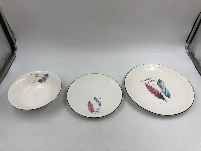 Ceramic Beautiful Feathers 10 & 8in Plate & 7in Bowl Set AA02B11014 gallery