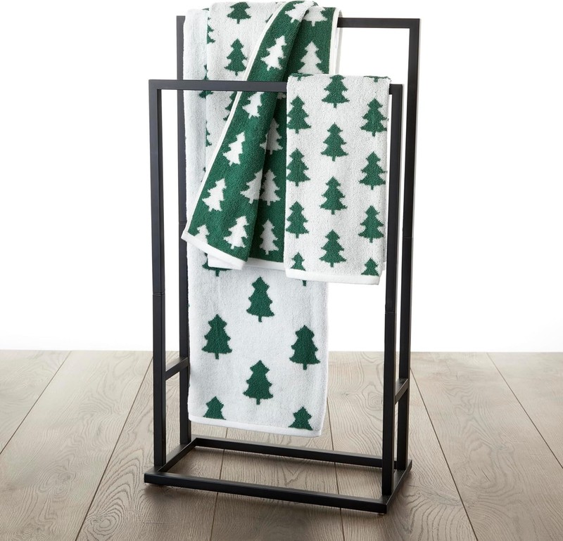 Reversible Pine Tree Design Bath Towel - Soft Cotton Luxury for All Ages gallery