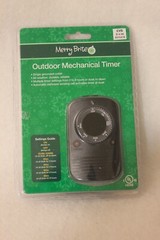 Merry Brite Outdoor Mechanical Timer, 2-8 hours or Dusk-Dawn, Single Outlet *New