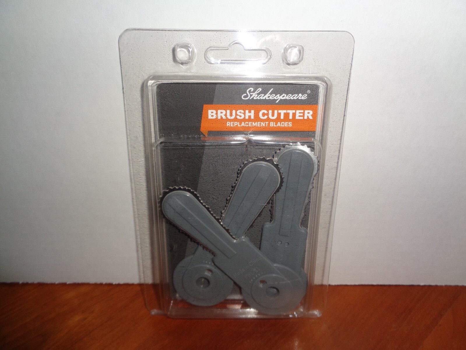 Shakespeare Replacement Metal/Plastic Brush Cutter Blades Push-N-Load 3 Pack gallery