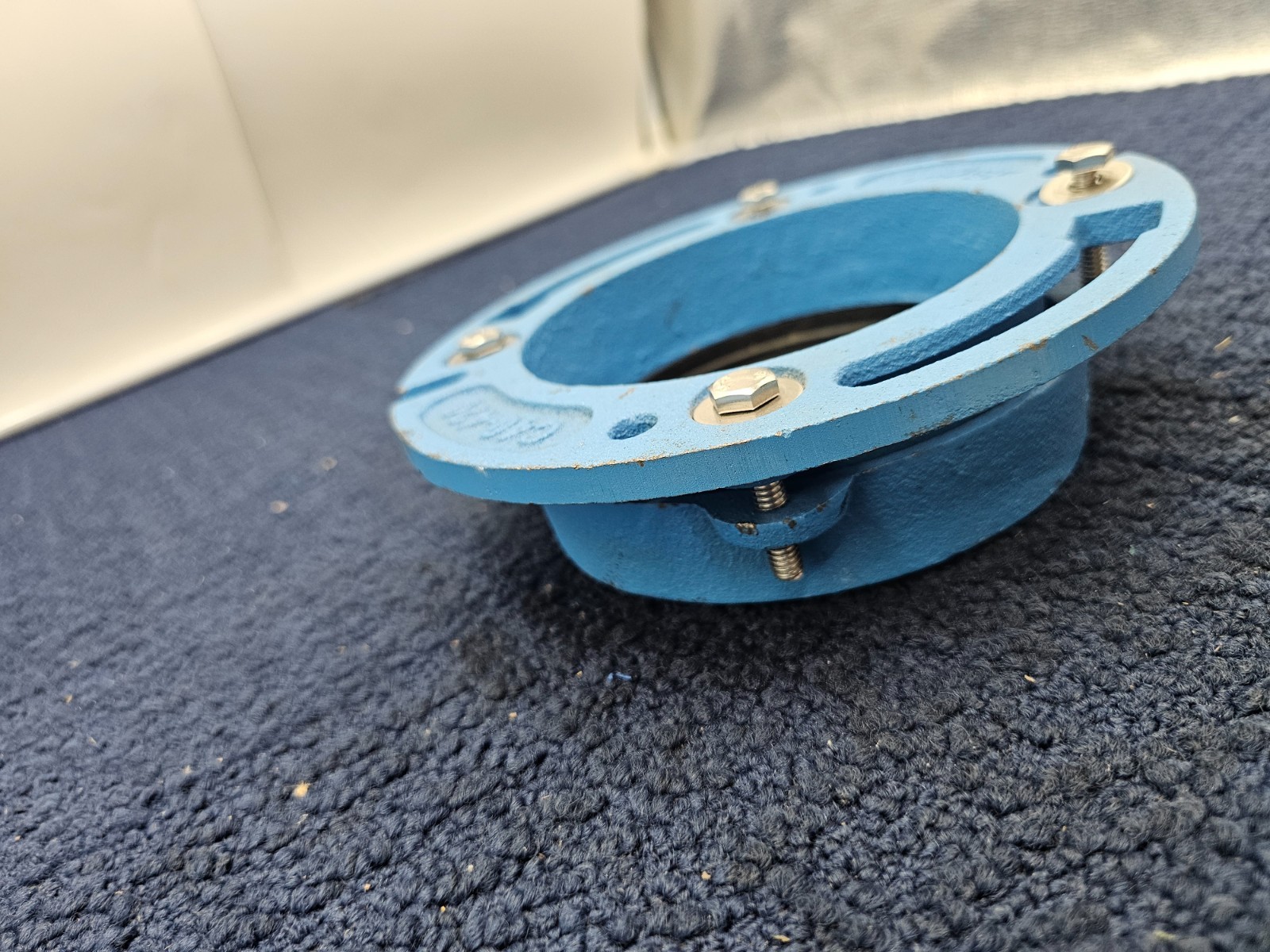 JSC C40-420 4" x 2" No Caulk Code Blue Cast Iron Water Closet Flange Toilet gallery