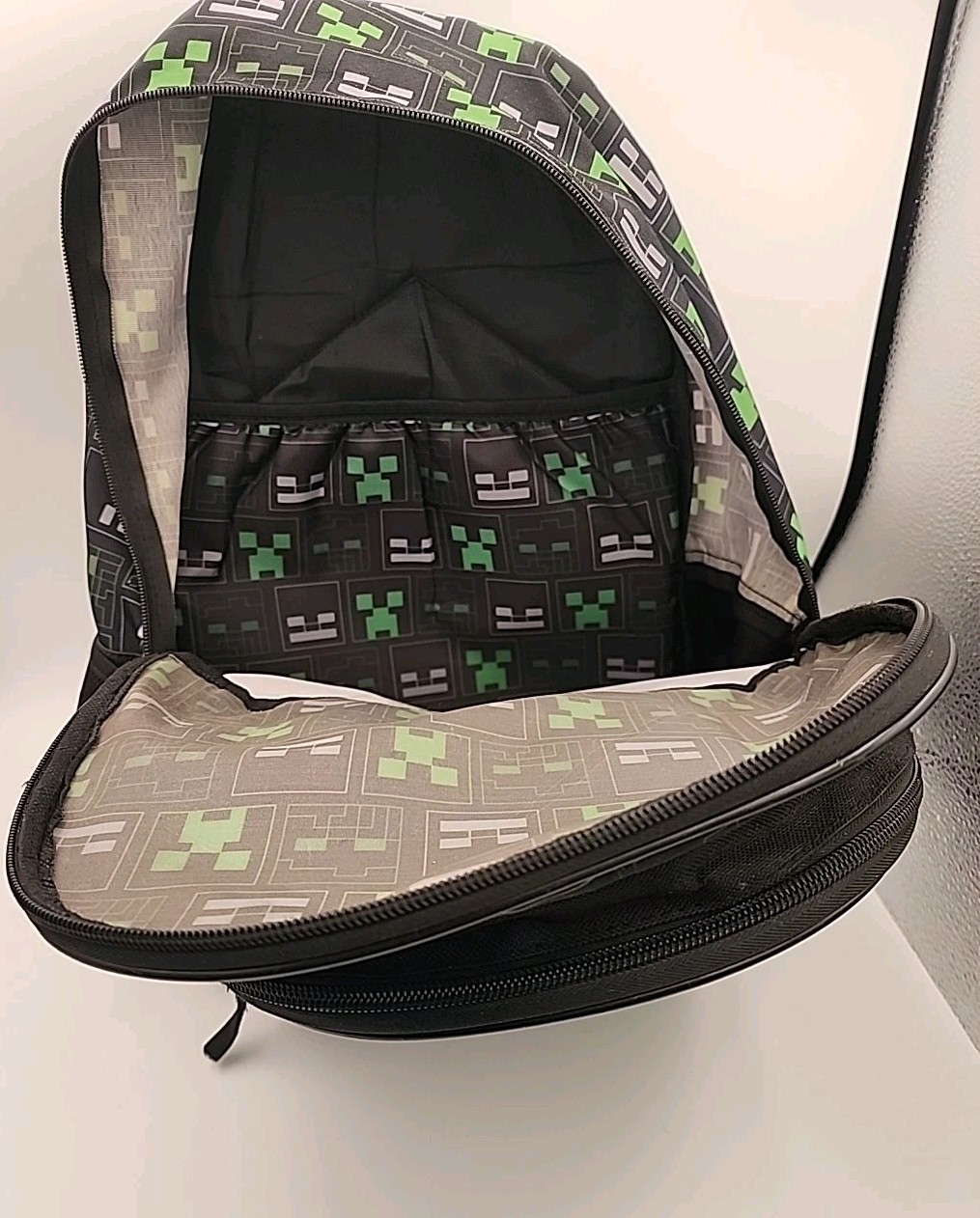 Mine Craft Adventure Back Pack and lunch Box 5