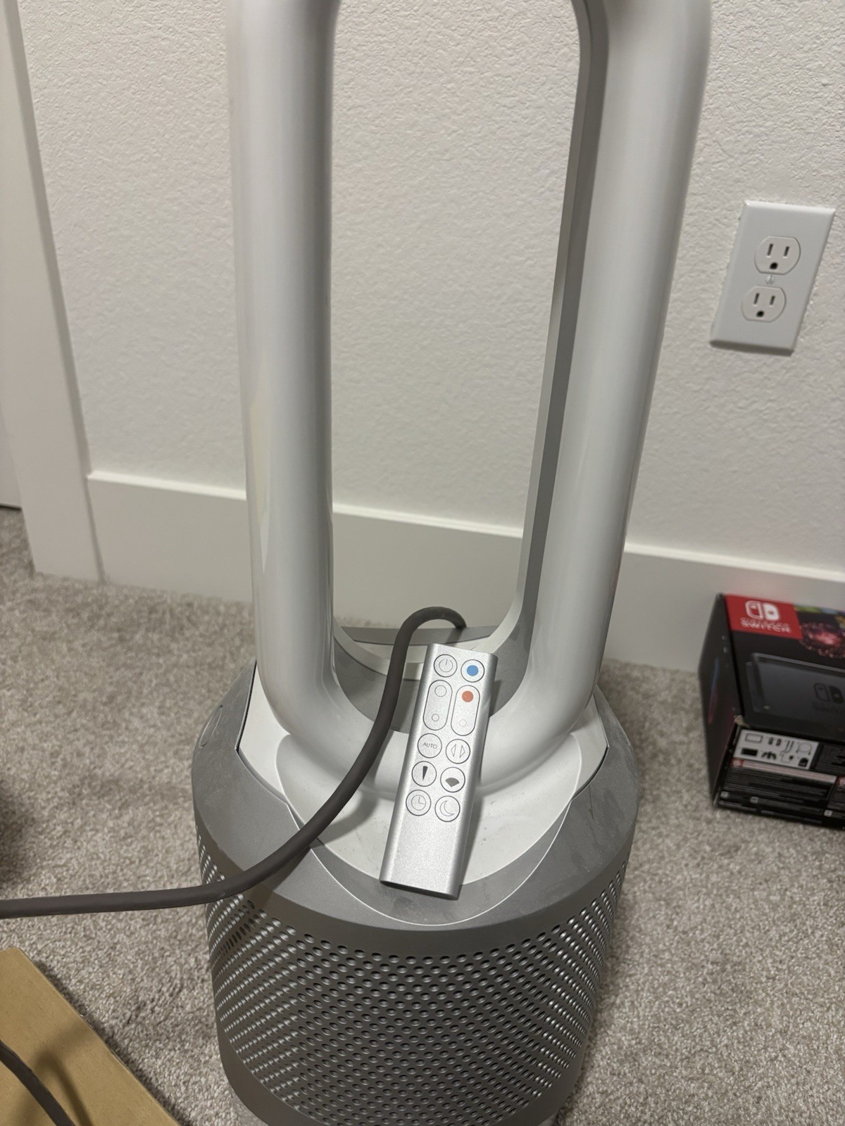 Dyson Pure Hot + Cool Link HP02 Purifier Heater - White/Silver gallery