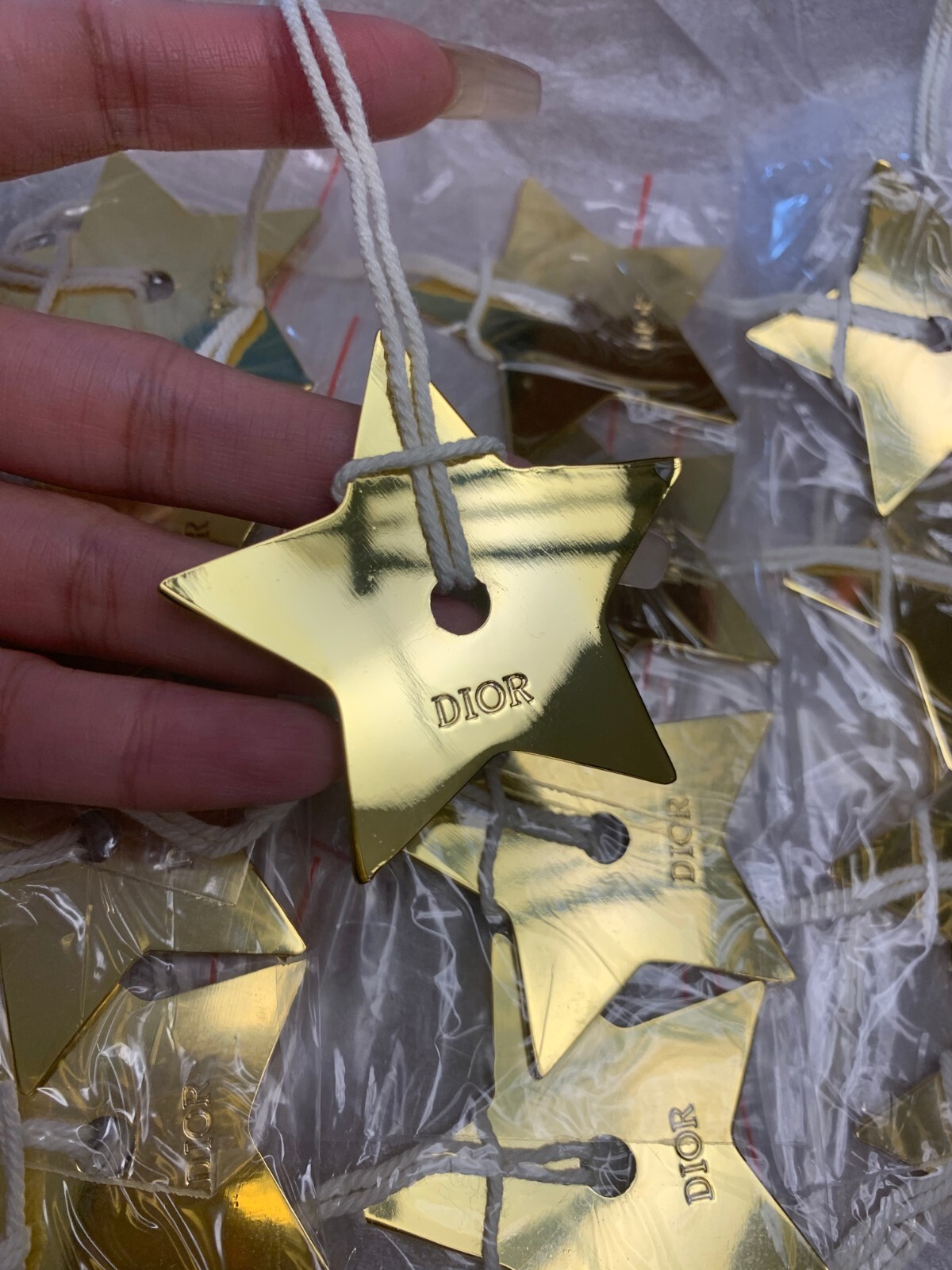 100% Authentic Dior Metal Star Gold Pendant Key Chain Key Ring Bag Charm gallery