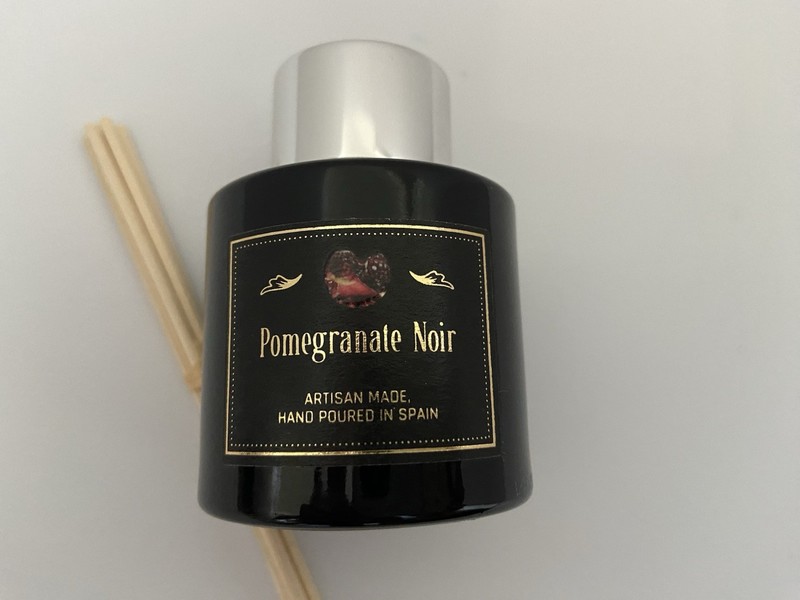 NEW Vila Hermanos mini diffuser & reeds 1.69 oz POMEGRANATE NOIR Made in SPAIN gallery