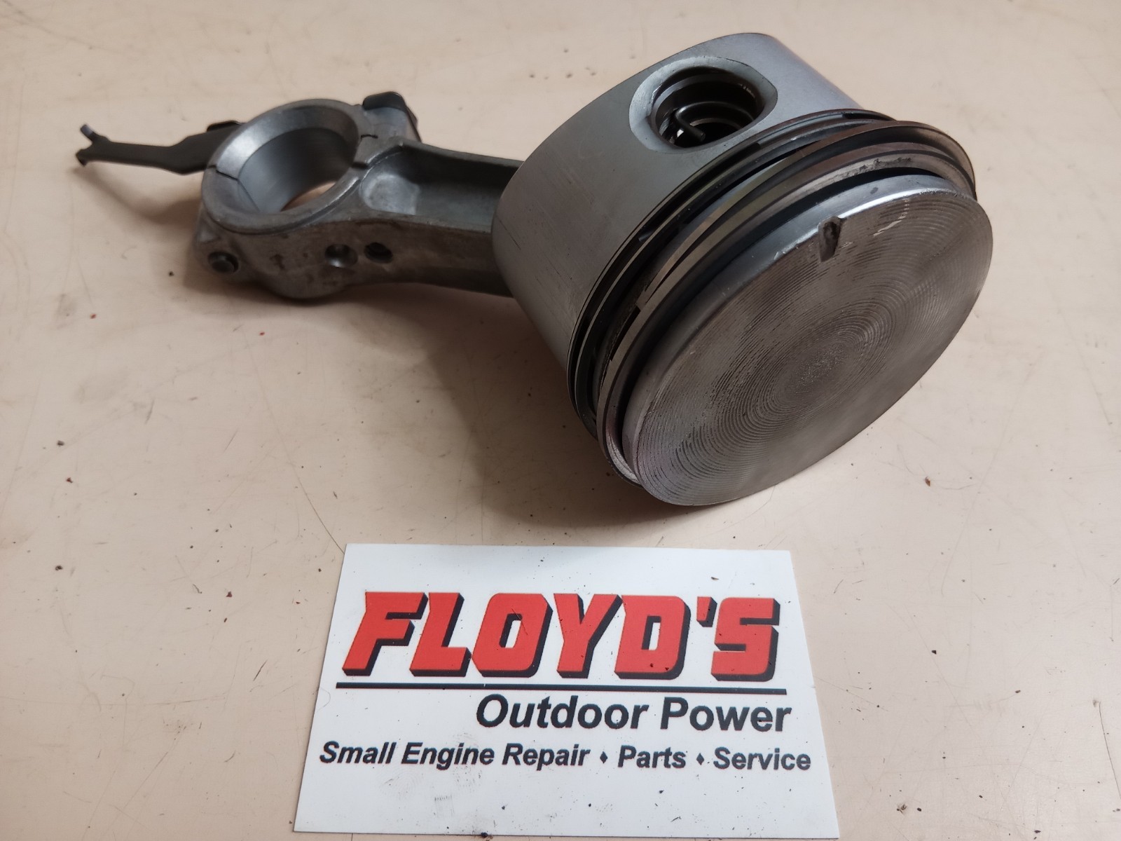 Genuine 8HP Briggs & Stratton Std Piston 391673 499907 & Rod 390401 gallery