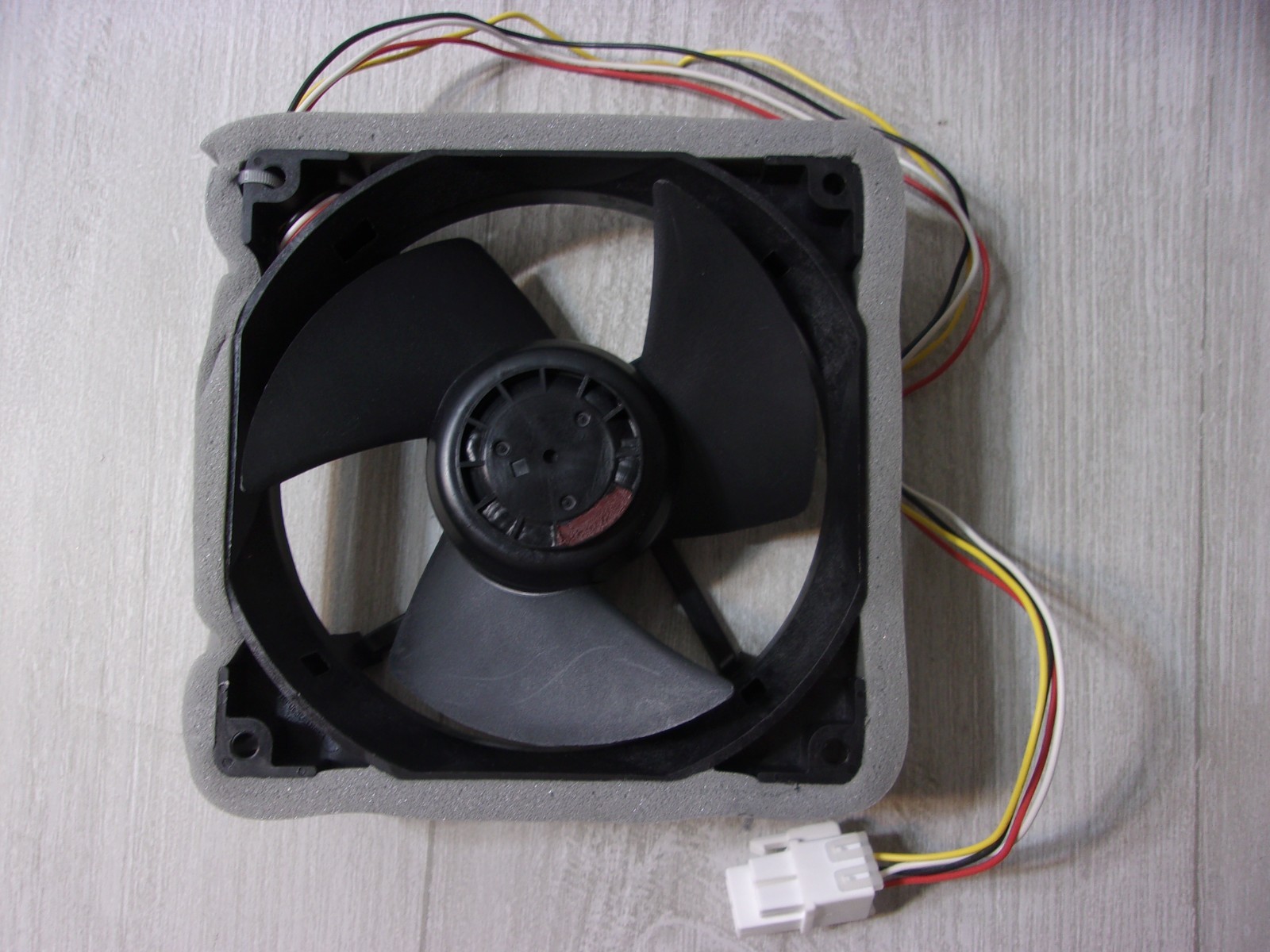 Nidec Refrig Freezer Evaporator Fan Asmbly U12E12MS2CA3-57Z32 *WR60X32088 gallery