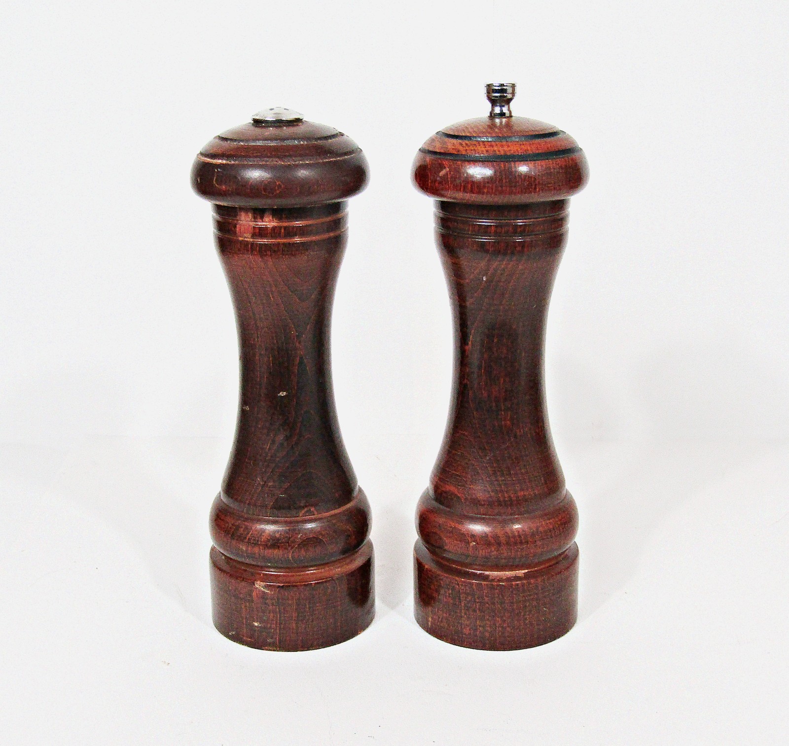 Leeds Engineering Wood Pepper Mill & Salt Shaker 8” Set - California, USA gallery