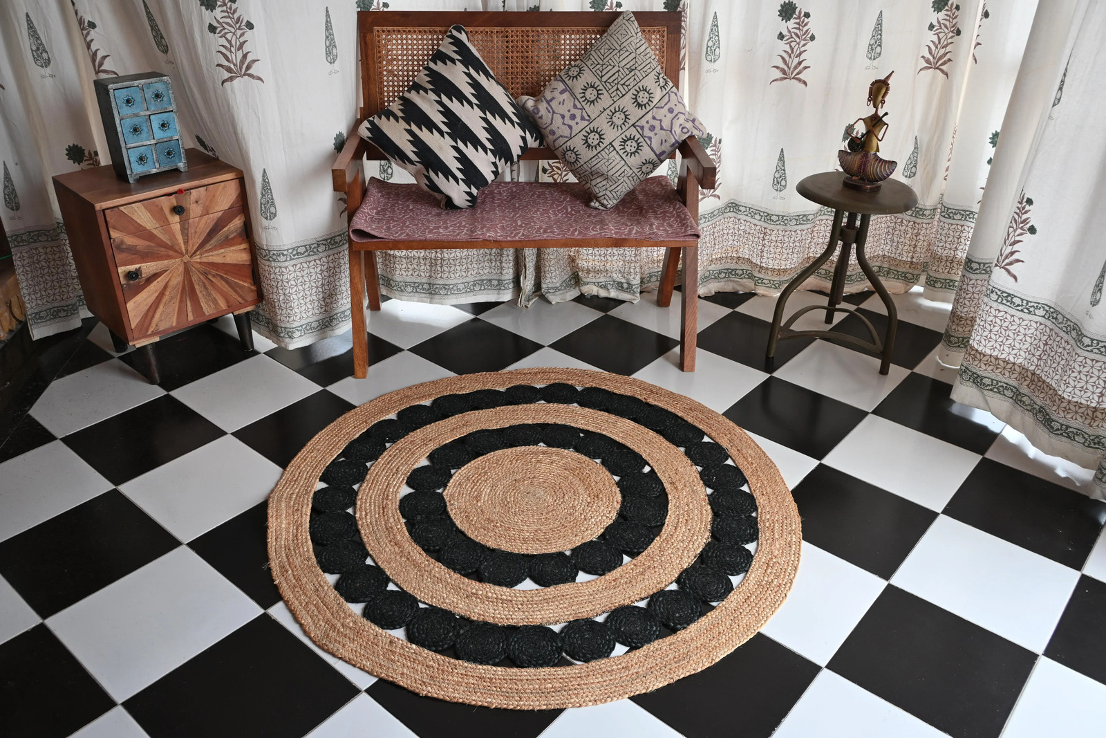 Rugmoda Jute Natural & Black Braided Polka Dot 4x4 ft Round Living Room Rug gallery