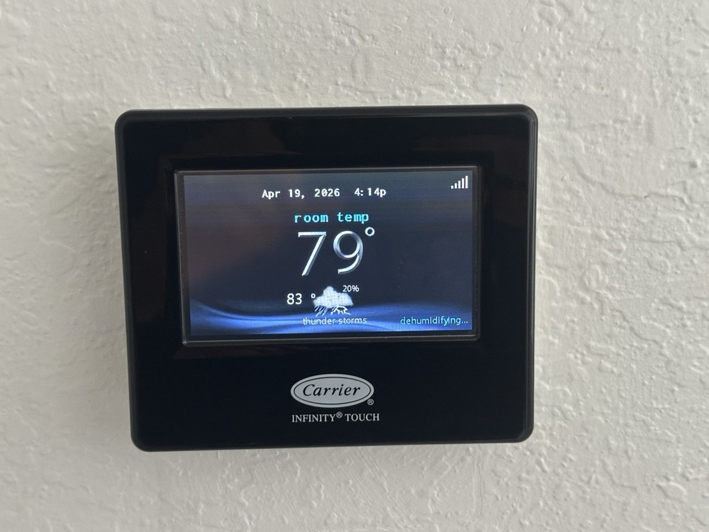 Carrier Infinity Touch Programmable Thermostat WiFi Black