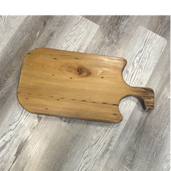 Wooden ServingBoard Medium Rectangle Solid/Plain Brown with Handle 1 Piece