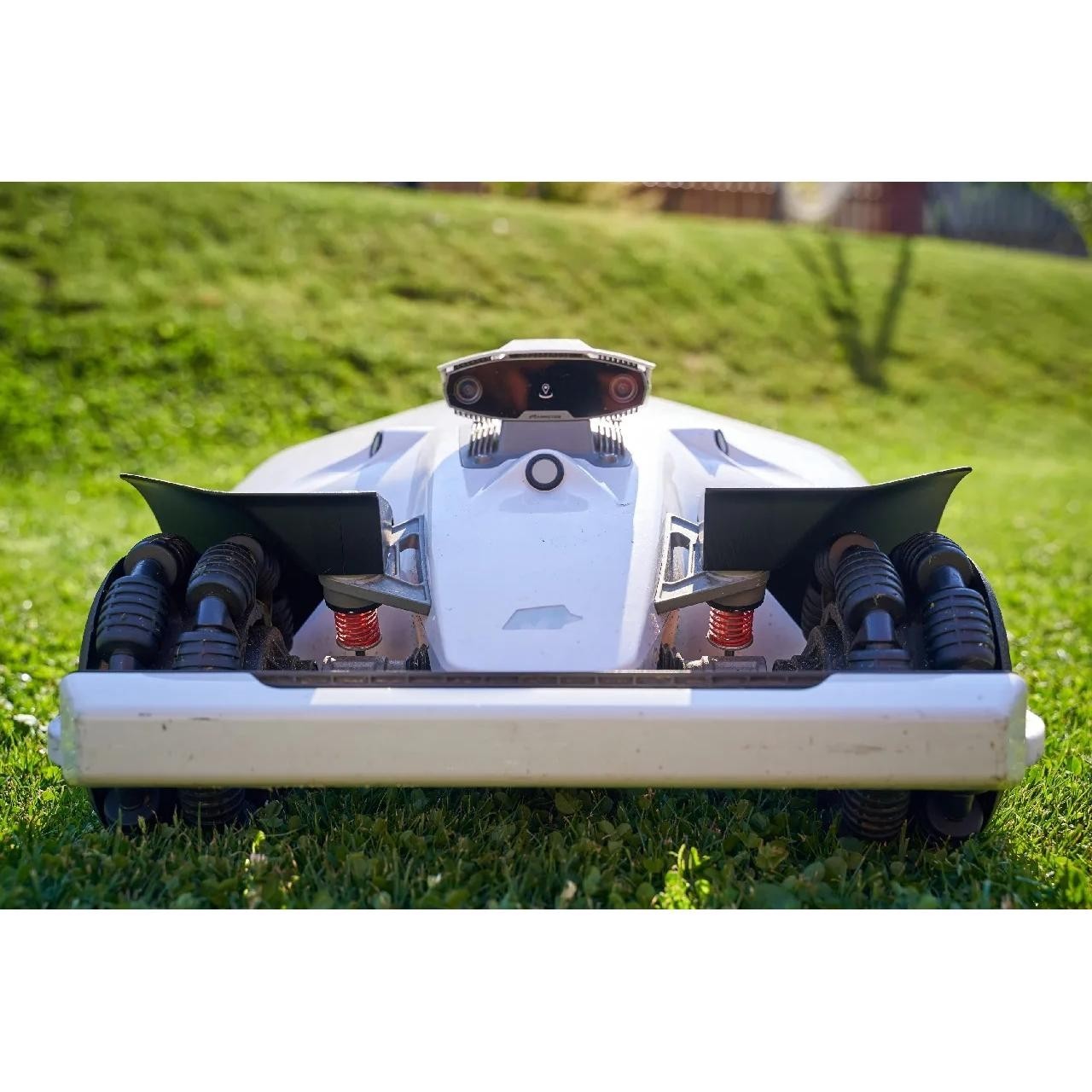 Mammotion Luba 2 Front Fender Set gallery