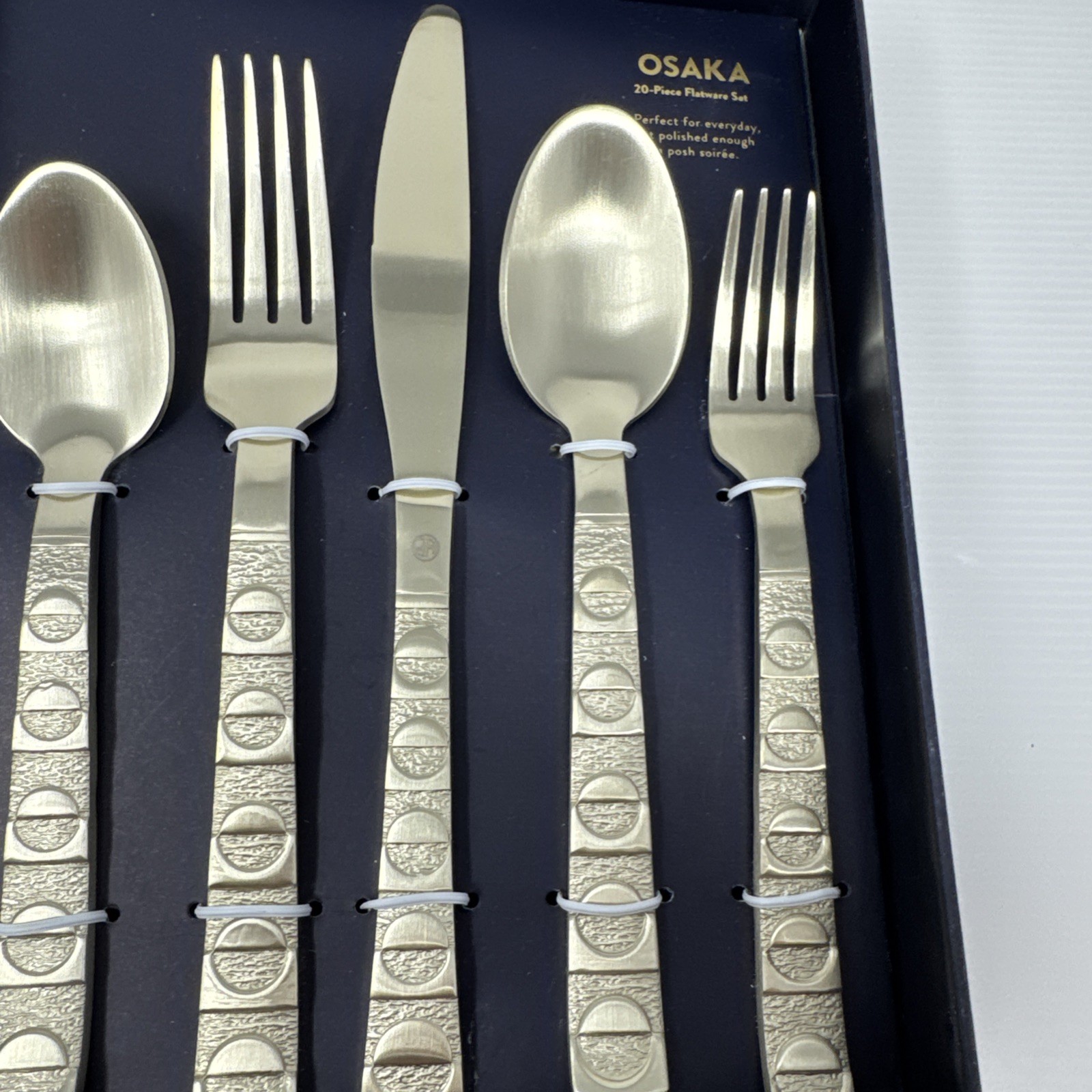 BRAND NEW 20 PIECE 4 Place Setting Jonathan Adler OSAKA Gold Flatware gallery