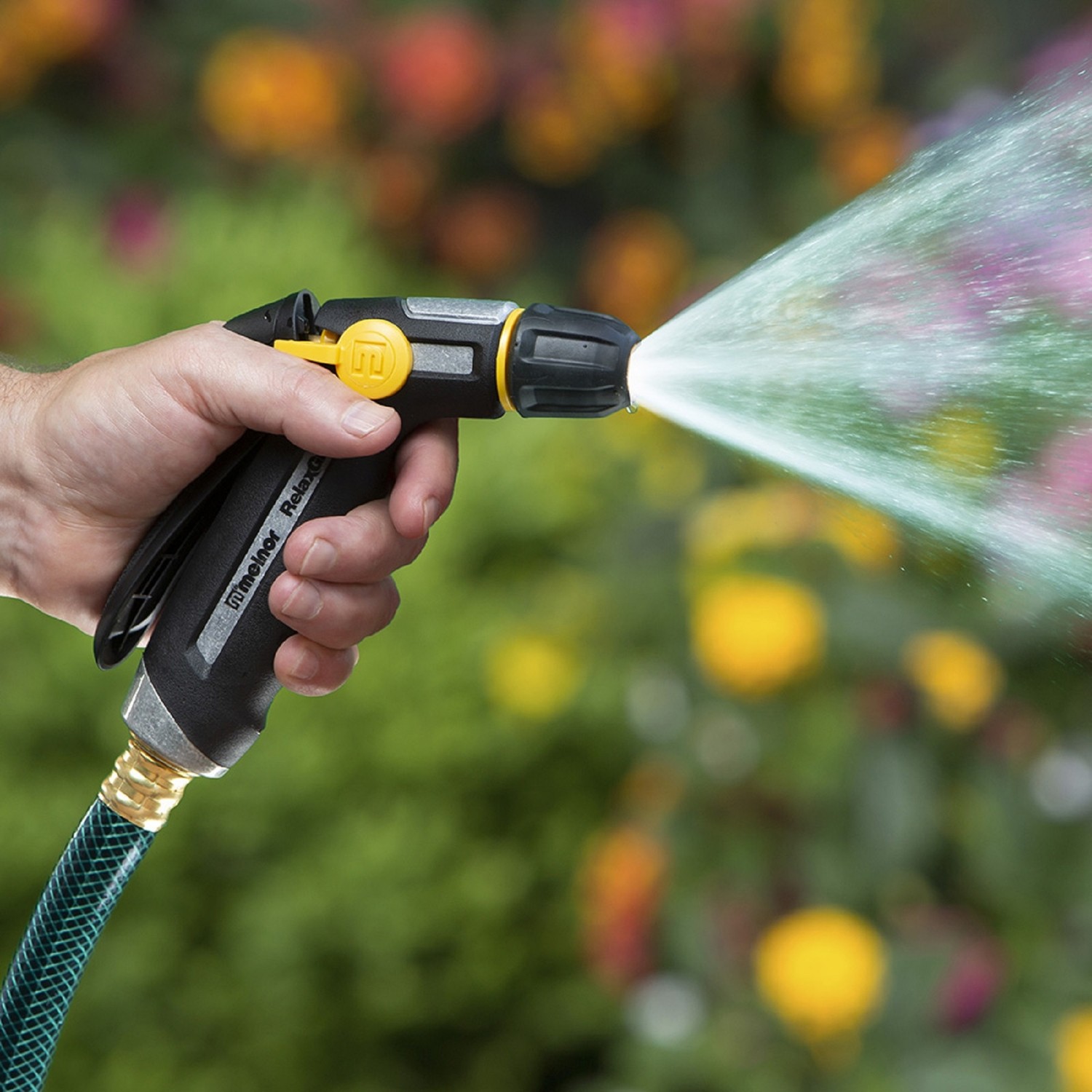 Melnor R200 Black/Yellow TPR Coated RelaxGrip Adjustable Metal Hose Nozzle gallery