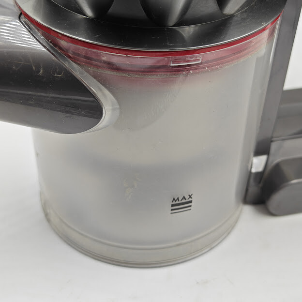 Dyson V7 Vacuum - Working, Weak Battery, Cracked Filter gallery