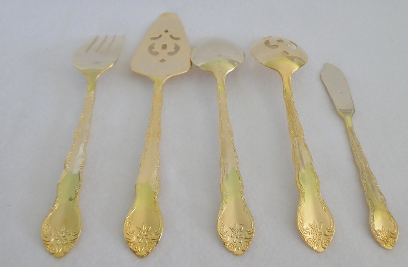 International Silver Abbey Rose 5 Serving Pieces Gold Electroplate gallery