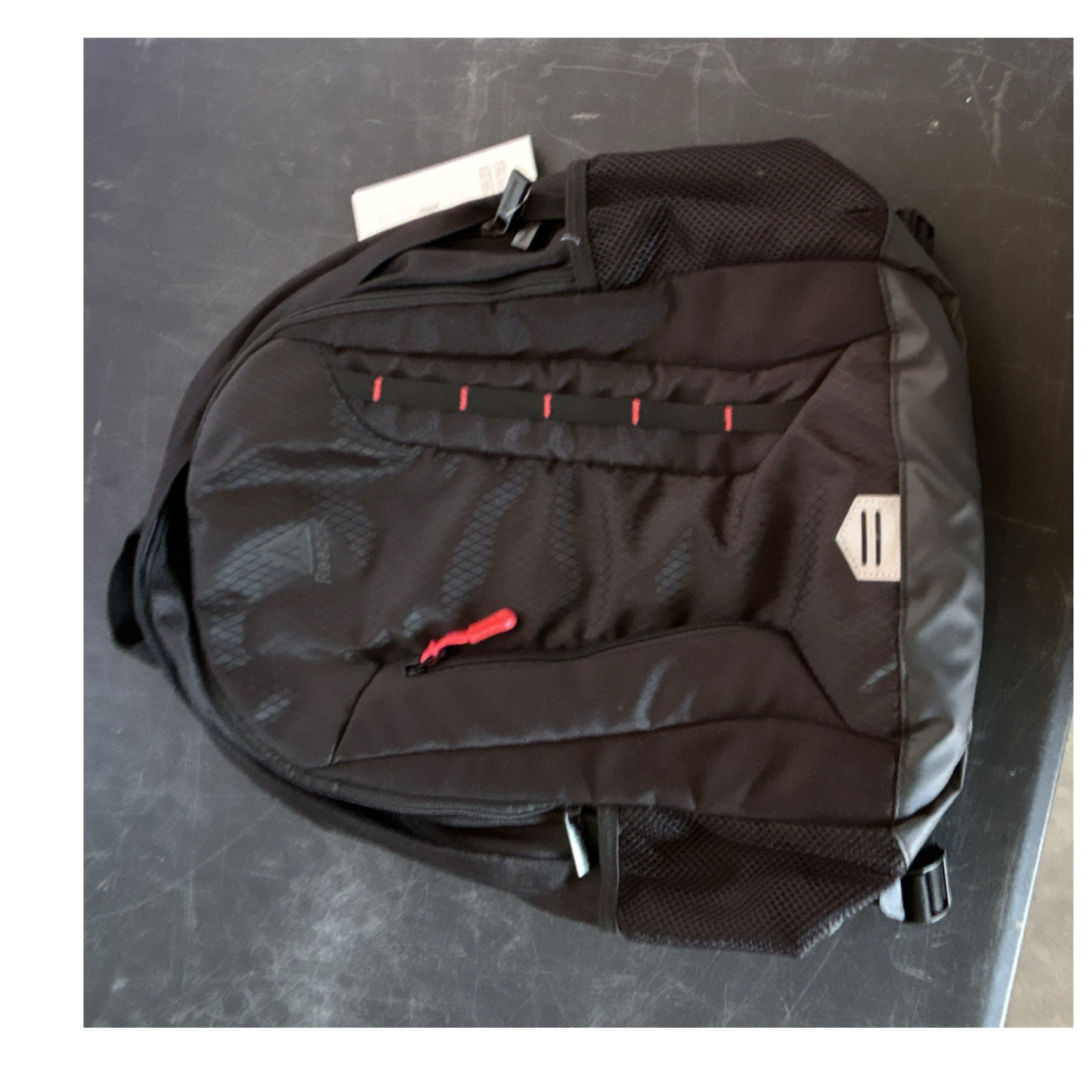 Reebok Black Backpack Zip Closure Padded Straps Mesh Pockets Logo