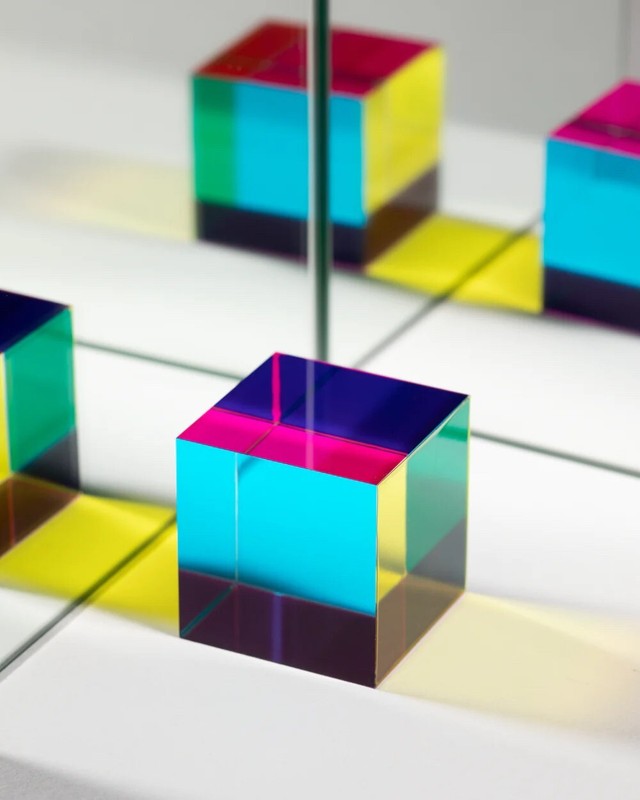 CMY Color Mixing Cube with Display Stand – 2 Inch (50mm) Acrylic Prism Desk Toy gallery
