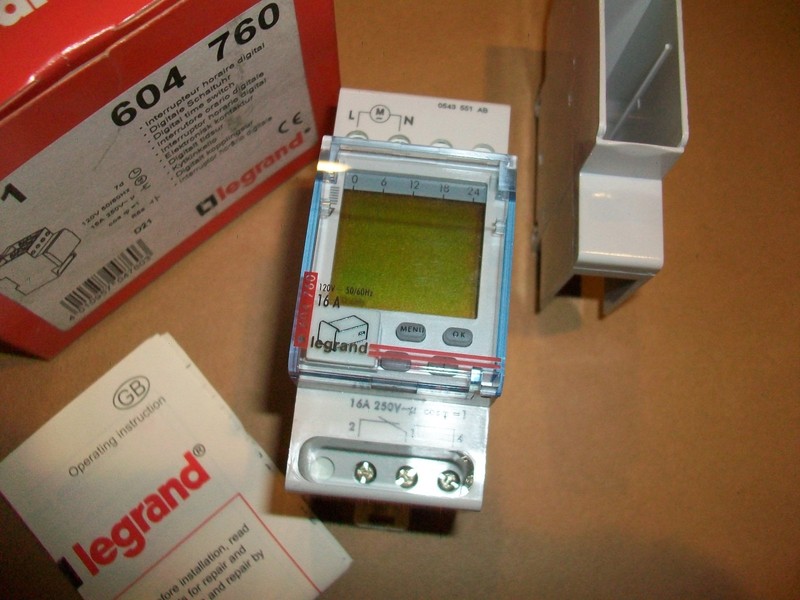 Legrand Digital Time Switch 604760 7 Day 120vac Supply 16amp contact 56 gallery