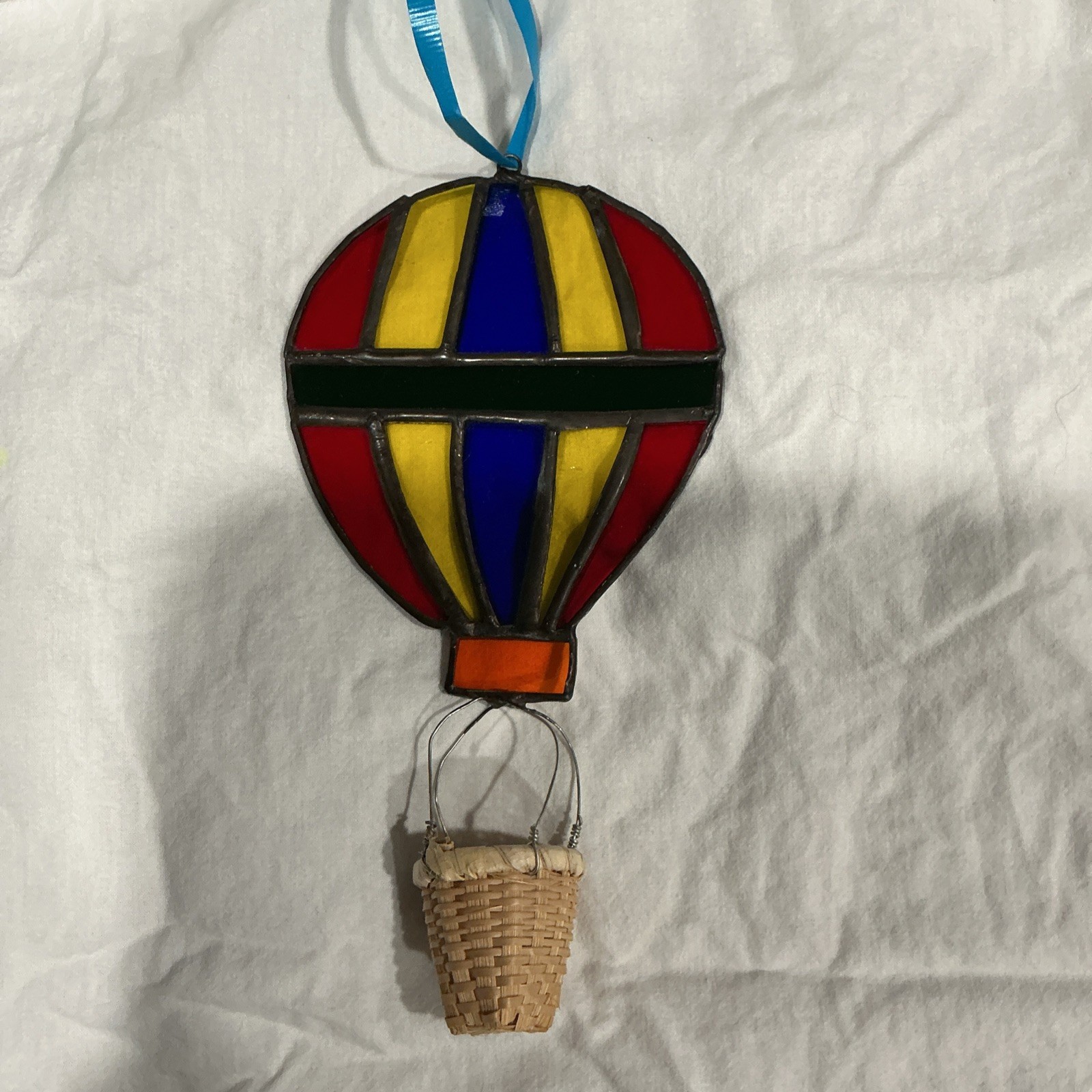 Vintage Multicolor Glass Sun Catcher Hot Air Balloon With Wood Basket Rare gallery