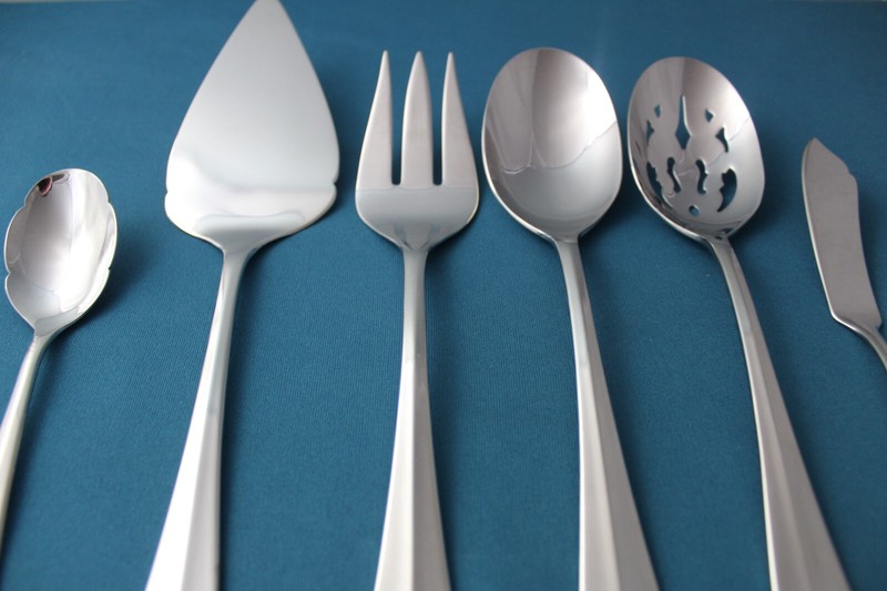 Gorham NEW COLONY Serving (6pc Set) Tablespoon Pierced Pie Fork 18/8 Vietnam NEW gallery