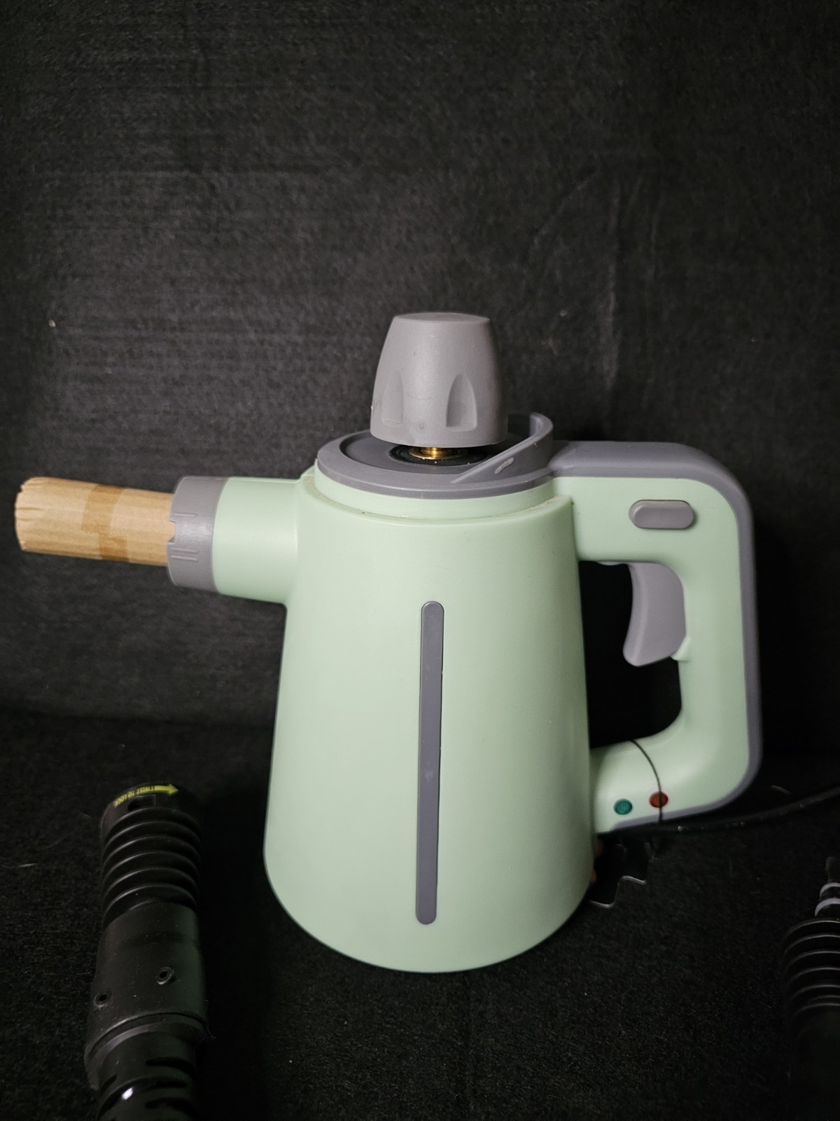 VeRosky 1300W Handheld Pressurized Multi-Surface Steam Cleaner WHL-618 Green gallery