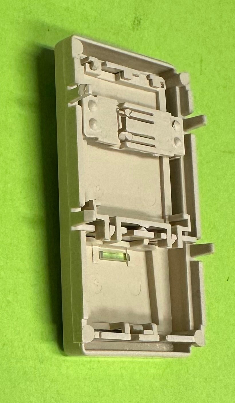 LEVITON IPKIT-I FACEPLATE IVORY FOR IPI06 PRE-SET SLIDE DIMMER gallery