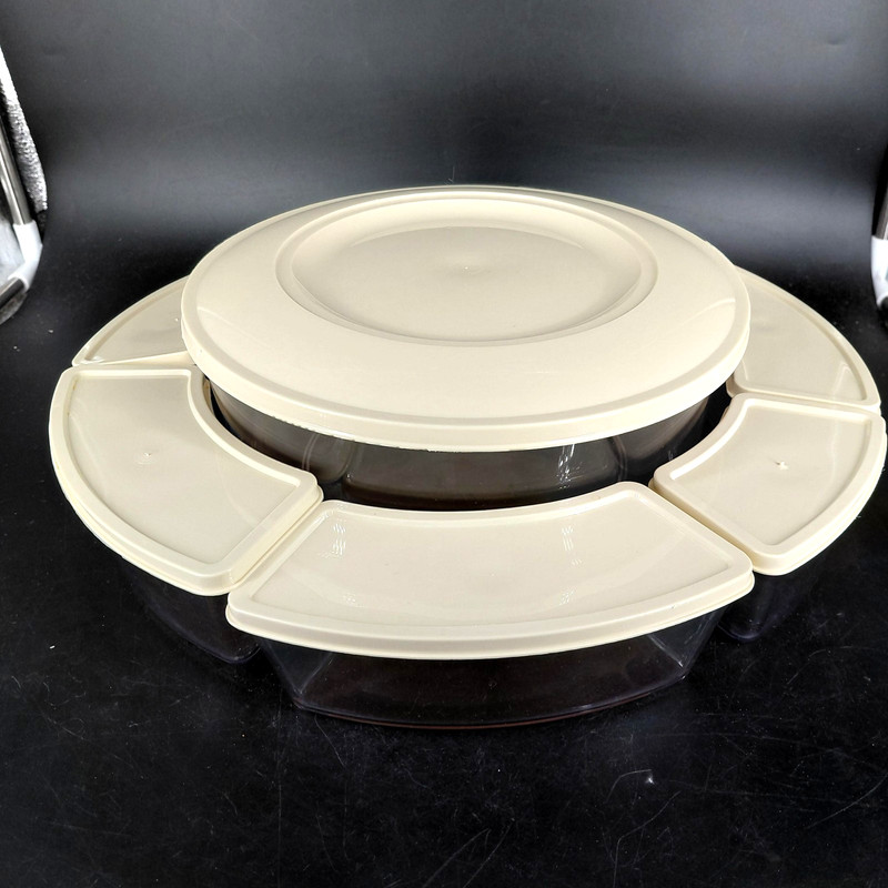 Vint Thermo Serv Storage Container Set Separated Round Snack 16 Cp Beige Lid USA gallery