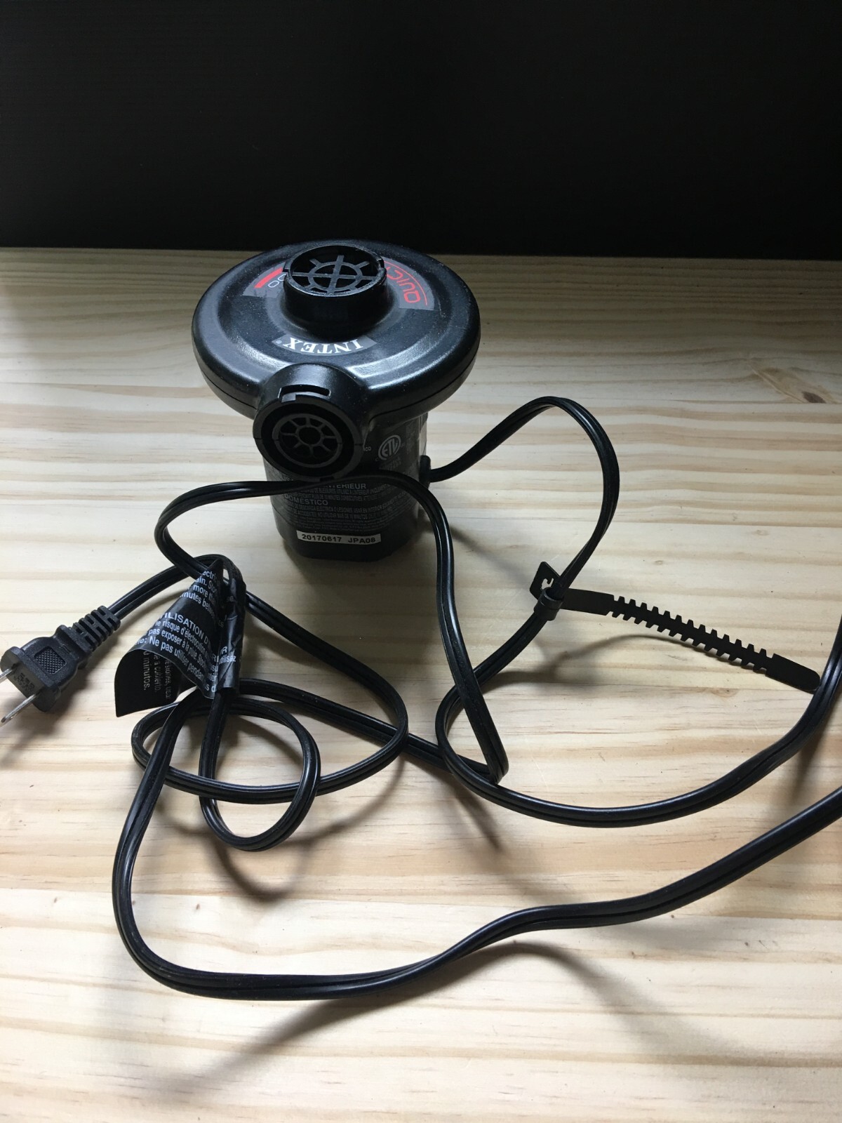 Intex Quick Fill 100 Electric Air Pump Model AP619-III Works Great NO ATTACHMENT gallery