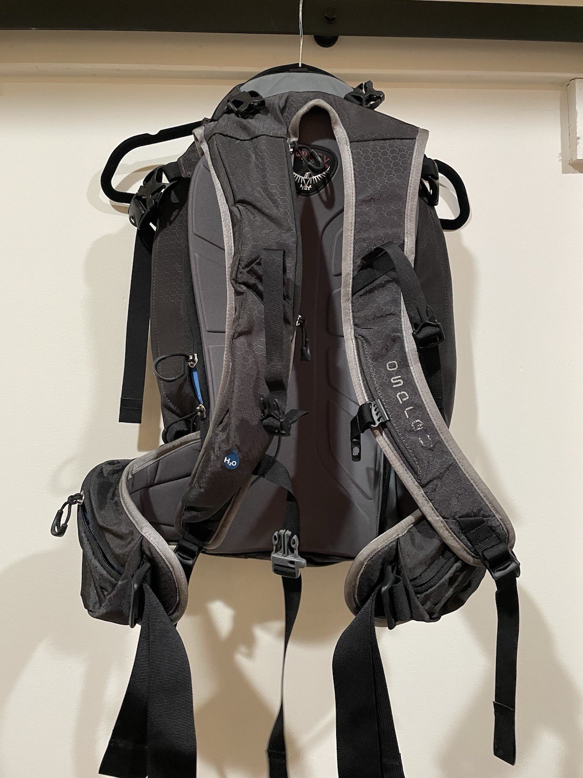Osprey Kode 22 Backpack Hiking Outdoors Black 3