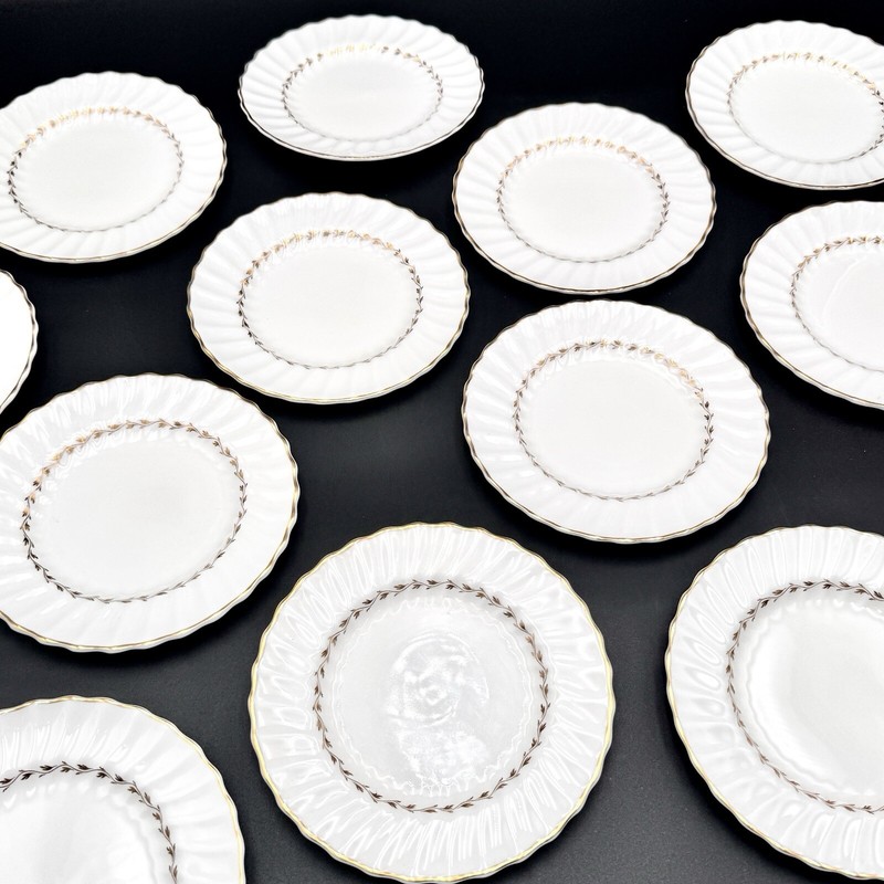 Royal Doulton ADRIAN MCM 6.5” Bread/Butter Plates SET/12 Gold Laurel England gallery