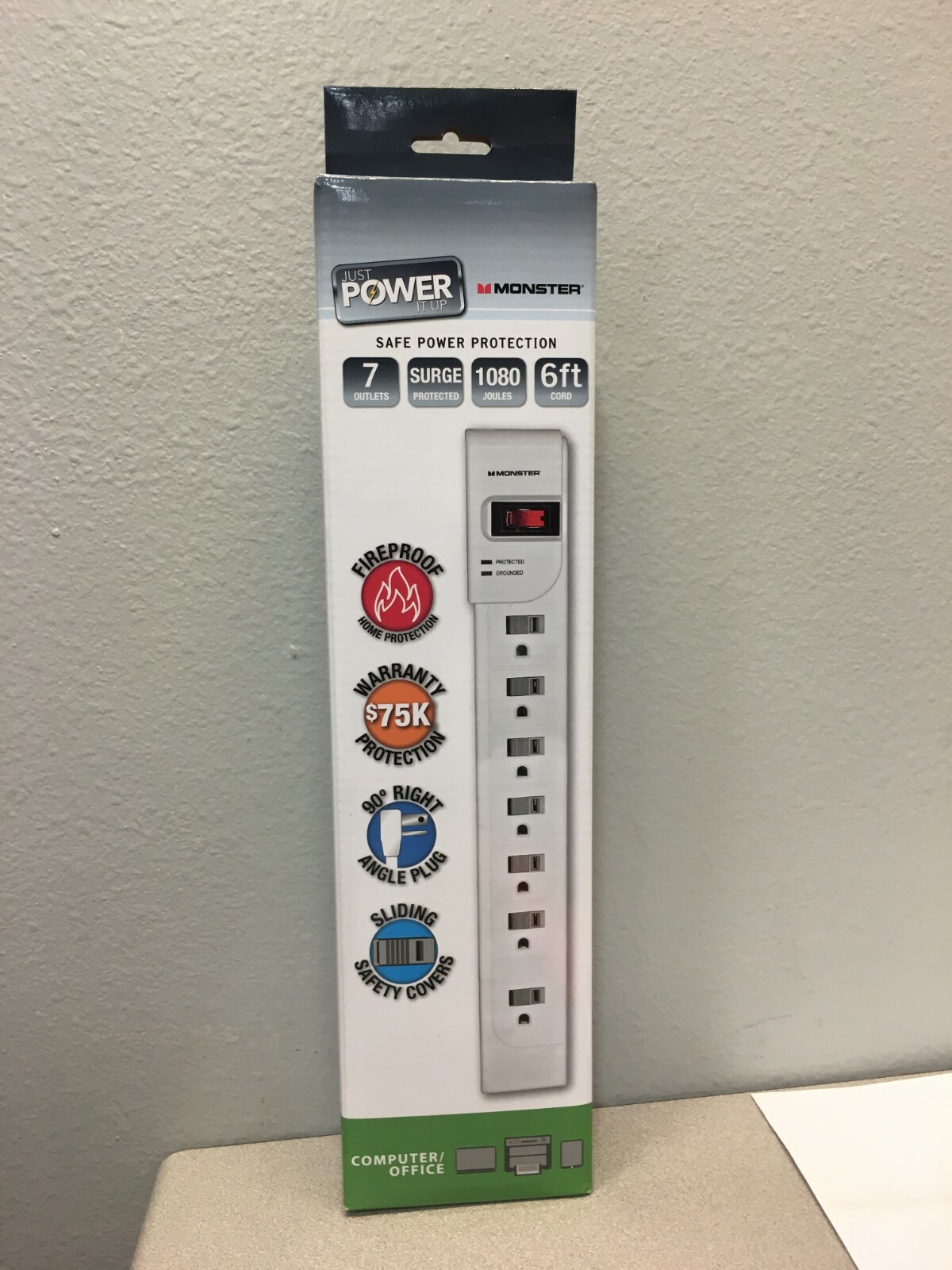 Monster 7OUTCMPTRSRGWHT Just Power It Up 1080 J 6 ft L 7 outlets Surge Protector gallery