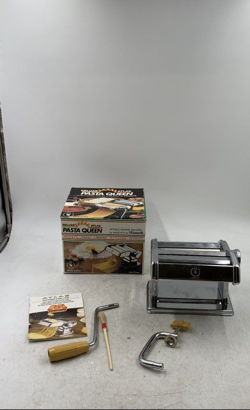 Marcato Deluxe Atlas Silver Pasta Queen Hand Crank Manual Noodle Making Machine gallery