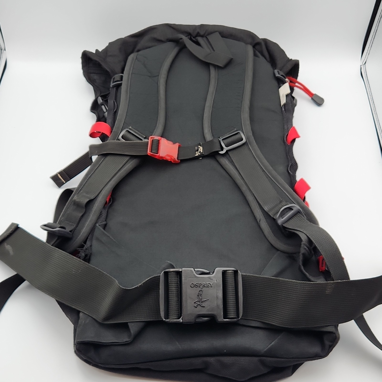 Osprey Aether Hiking Backpack Black  2