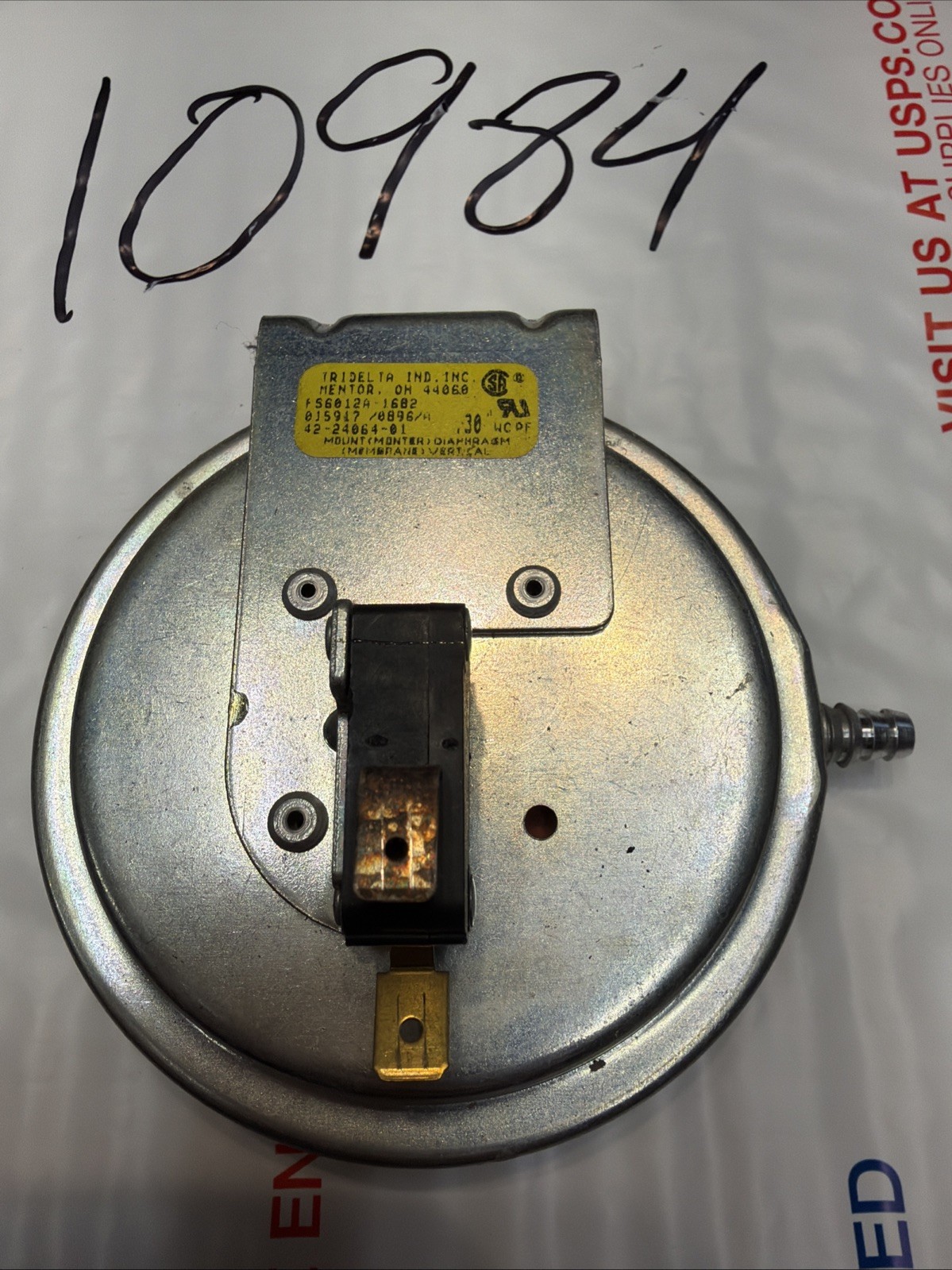 TRIDELTA FS6012A-1682 Air Pressure Switch 42-24064-01 gallery