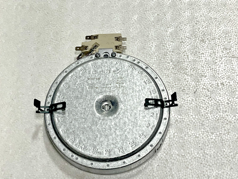 2 Cooktop Surface Elements 8273994, W11171119 for KitchenAid KECC607BBL Z23-30 gallery