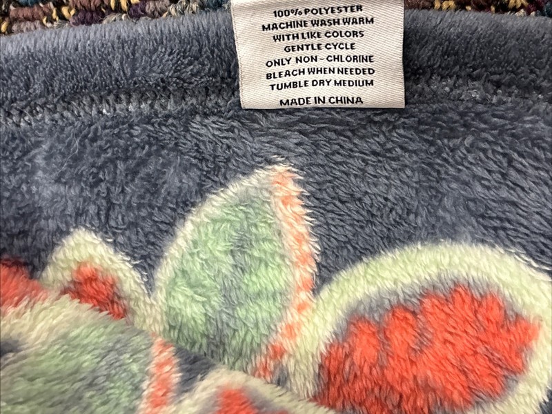 Vera Bradley Blanket Throw Nomadic Floral Soft Fleece 50x80 RETIRED gallery