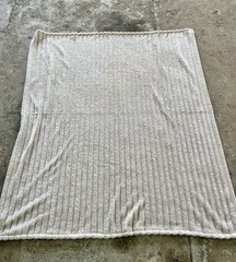 White Ribbed Rectangular Blanket, No Closure