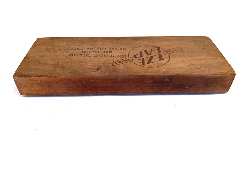 Eze-Lap Diamond Sharpener Fine-Grit Surface Mounted on Walnut Block Non-Skid 7" gallery
