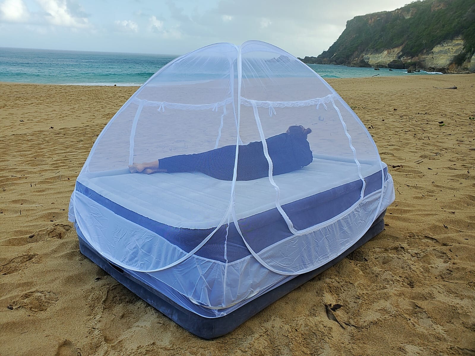 Full/Queen Size Pop-Up Mosquito Net / Mosquitero Plegable Full/Queen gallery
