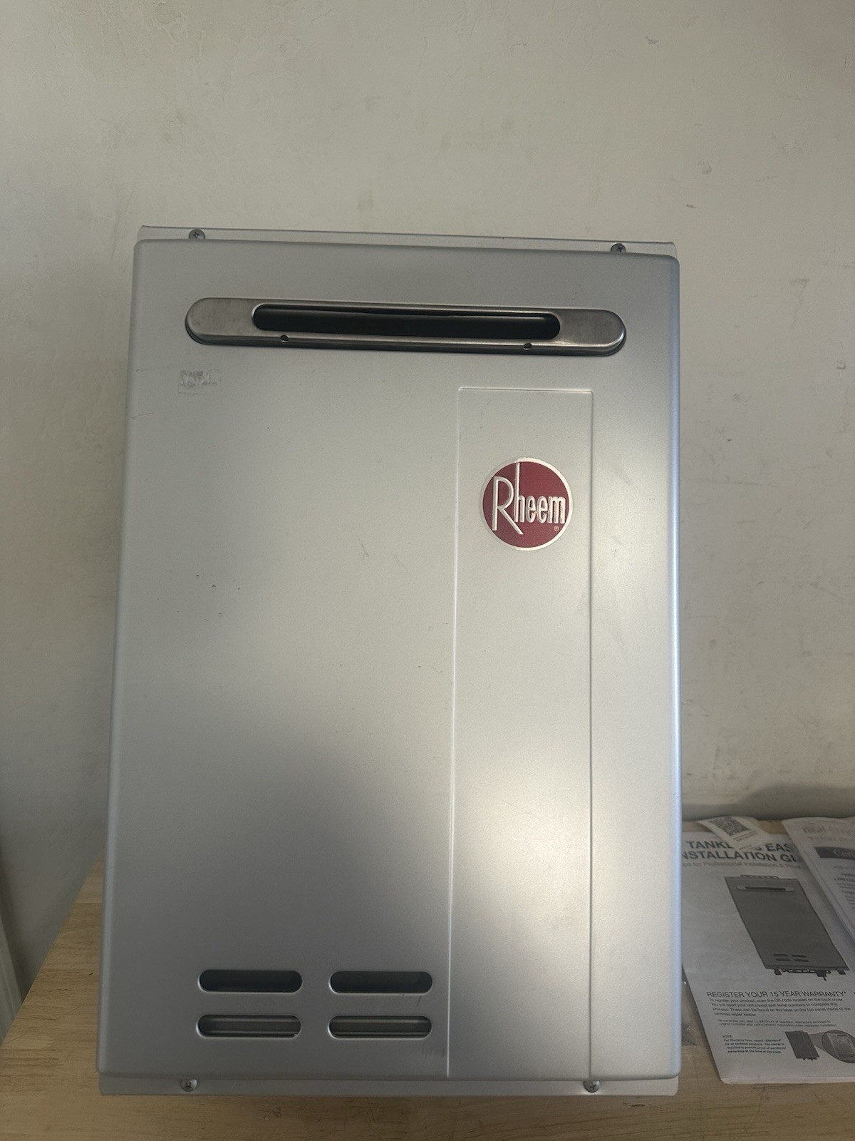 Rheem Performance 9.5 GPM Non-Condensing Liquid Propane Tankless Water Heater gallery