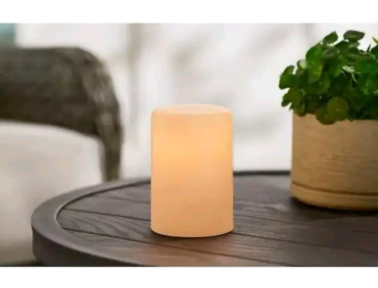 🕯️ ⭐ Hampton Bay Fireglow LED Candle 3"x4.5" White with Remote Control gallery