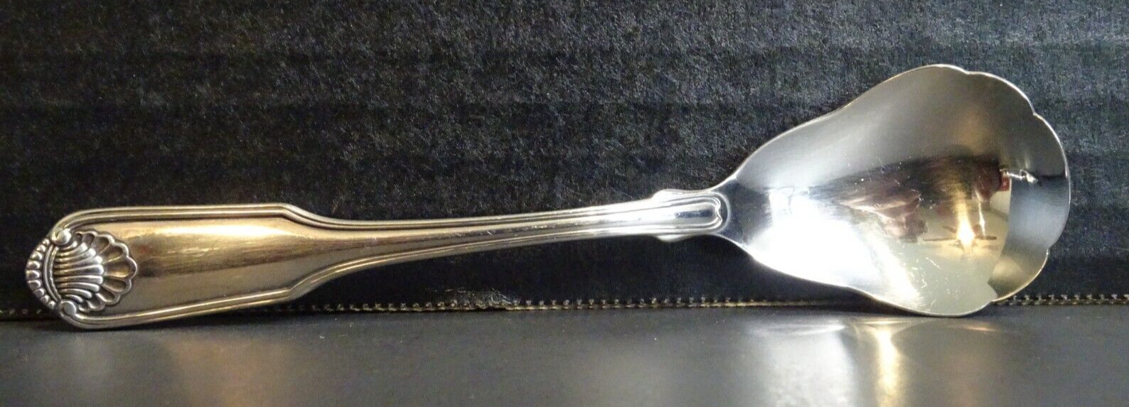 Oneida Classic Shell Stainless Serving Ladle Spoon Fork Butter Sugar Cube CHOICE gallery