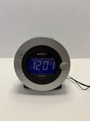 Sony Dream Machine ICF-CD3iP FM/AM Clock Radio w/CD Player iPhone Dock TESTED