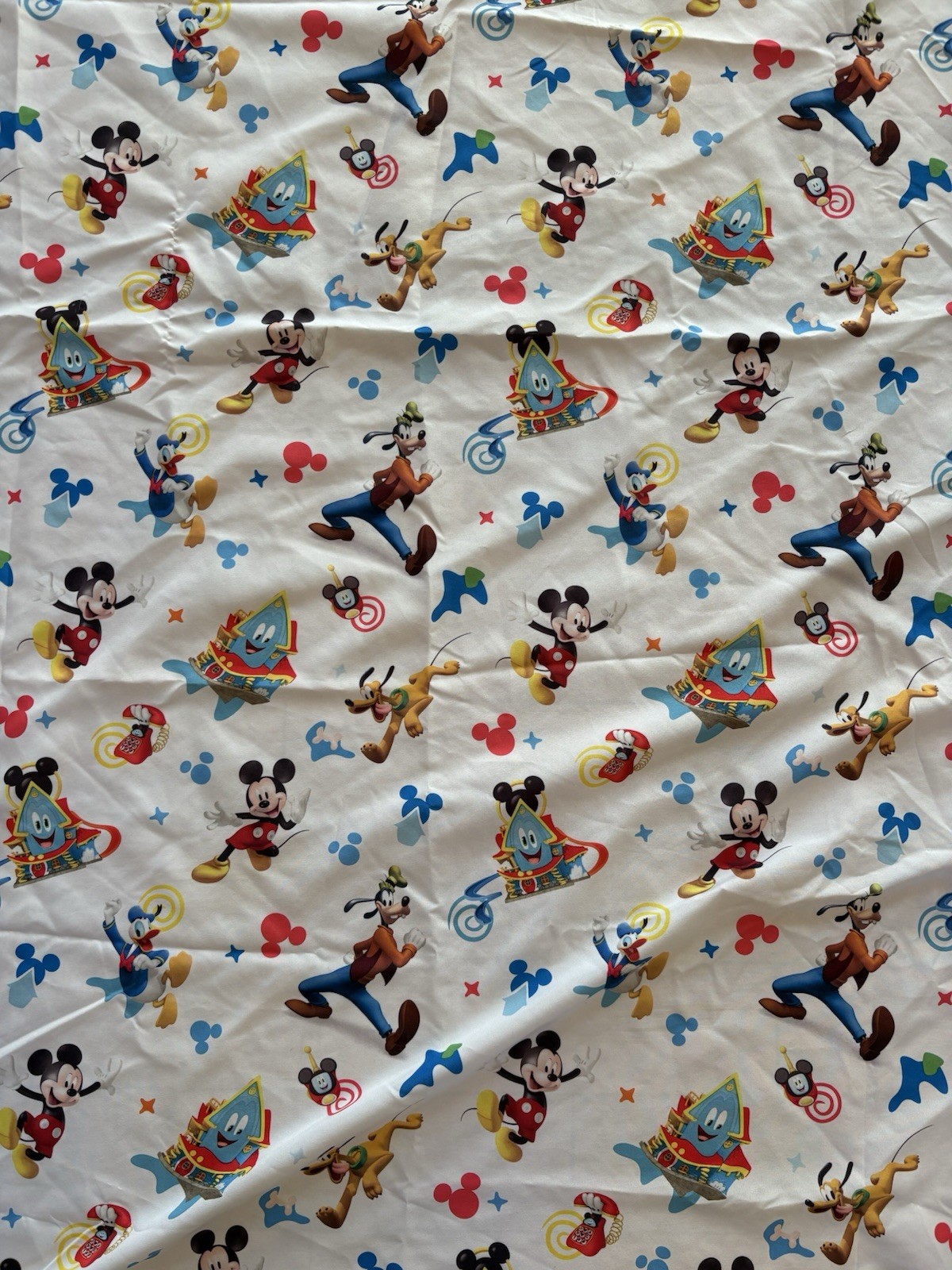 Disney Mickey Mouse Clubhouse / Junior Fitted Toddler/Crib 2 Pc Sheet Set EUC gallery
