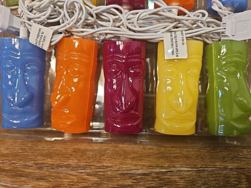 Tiki String Lights Multicolor 10 Bulbs 10ft Used gallery