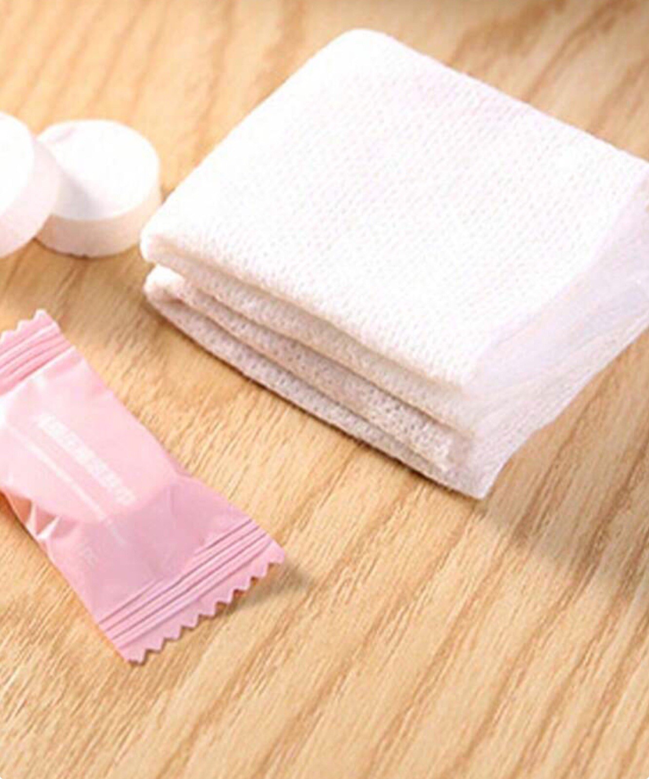 50-Piece Portable Compressed Face Towel Set gallery