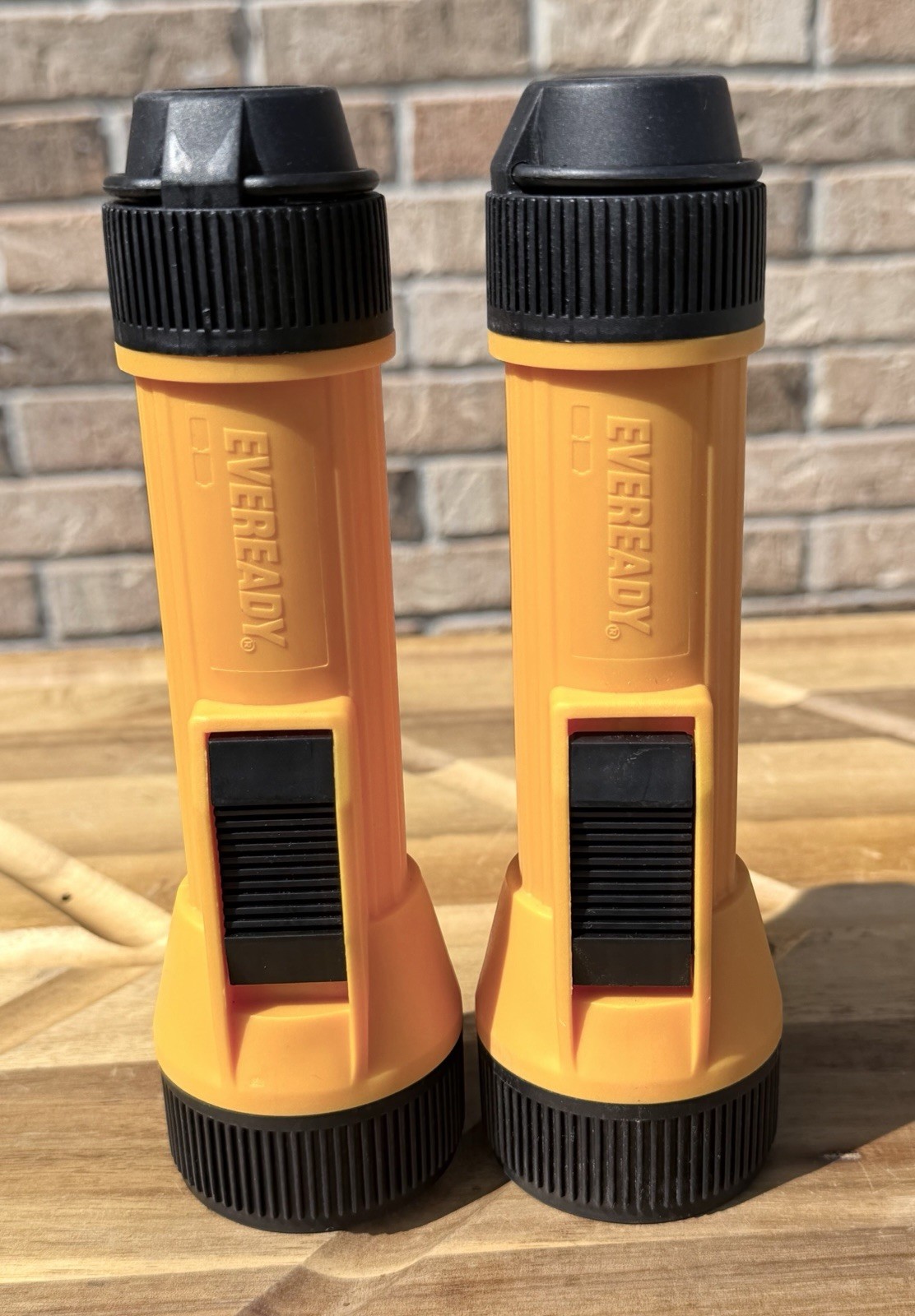 (2) Energizer 1251L 3 LED Industrial Flashlight 35 Lumens Eveready gallery